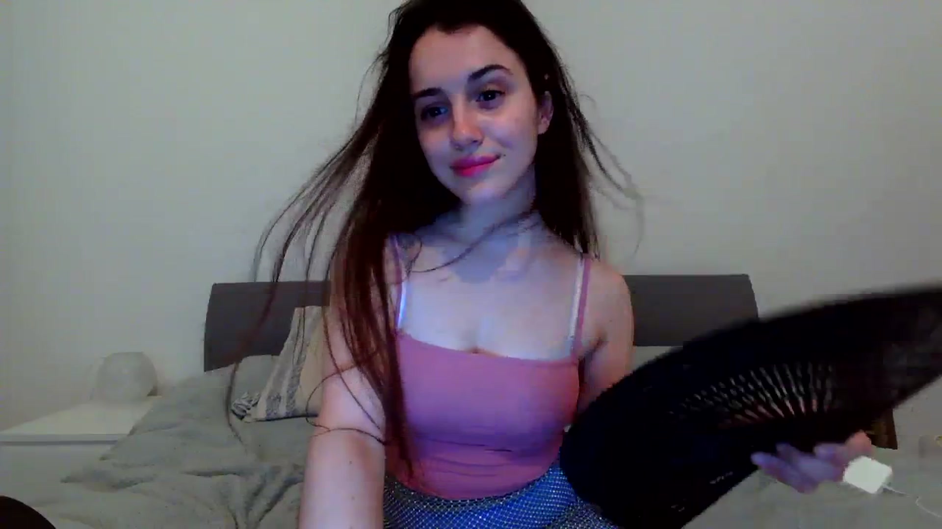 Gallery image thumbnail from FairSnowWhite's myfreecams stream on, 08/22/2023, 15:27 image 5 of 20