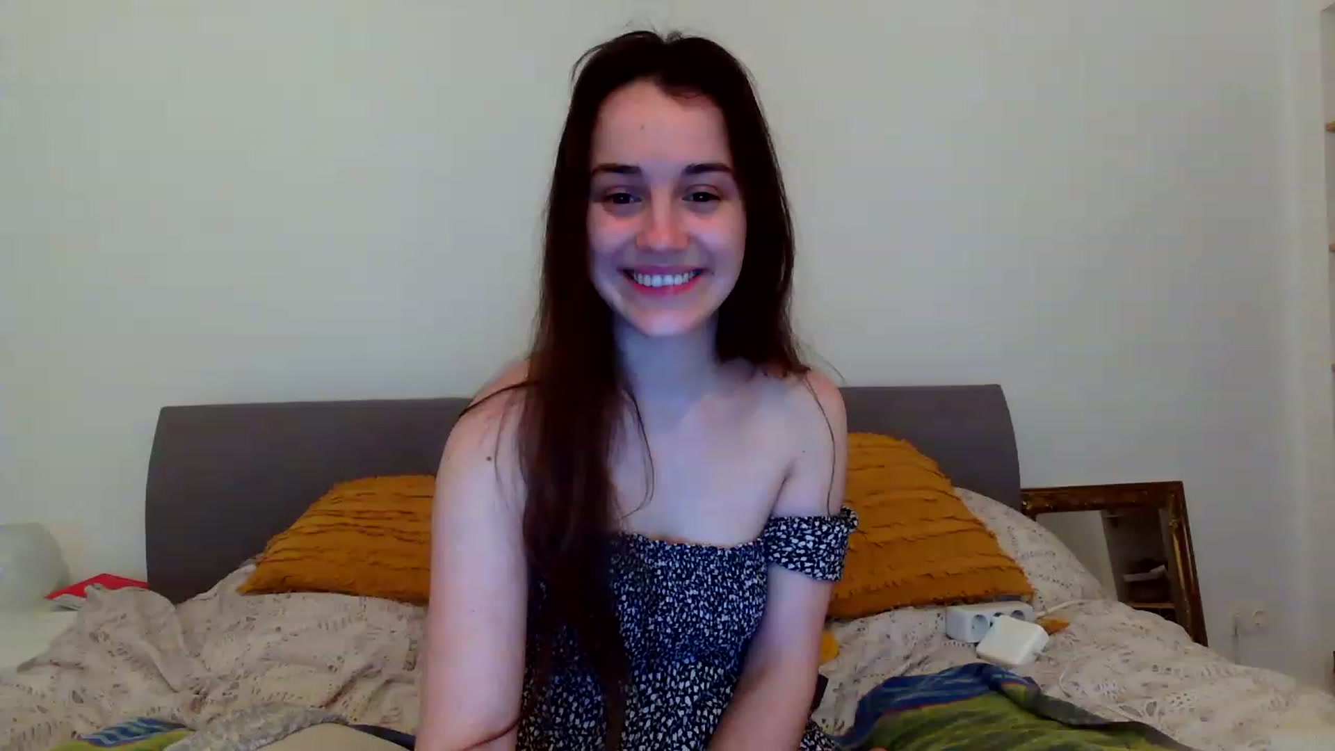 Gallery image thumbnail from FairSnowWhite's myfreecams stream on, 08/27/2023, 13:39 image 12 of 20