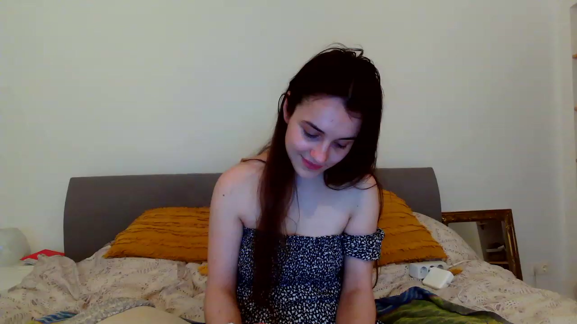 Gallery image thumbnail from FairSnowWhite's myfreecams stream on, 08/27/2023, 13:39 image 16 of 20
