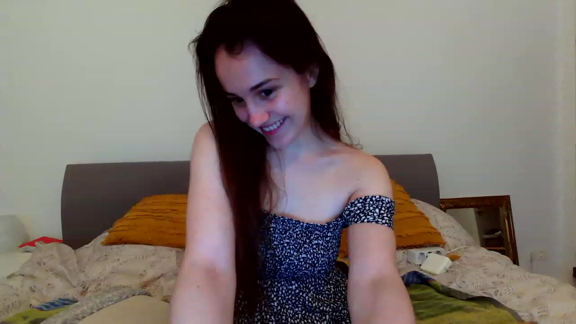 Gallery image thumbnail from FairSnowWhite's myfreecams stream on, 08/27/2023, 13:39 image 17 of 20