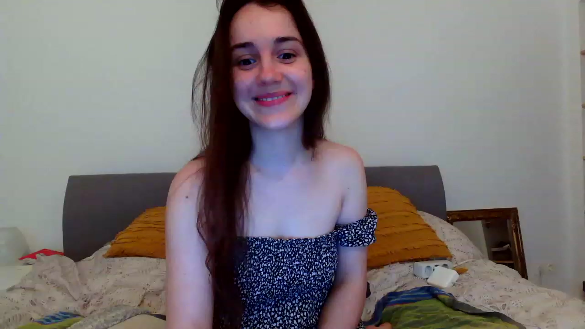 Gallery image thumbnail from FairSnowWhite's myfreecams stream on, 08/27/2023, 13:39 image 14 of 20