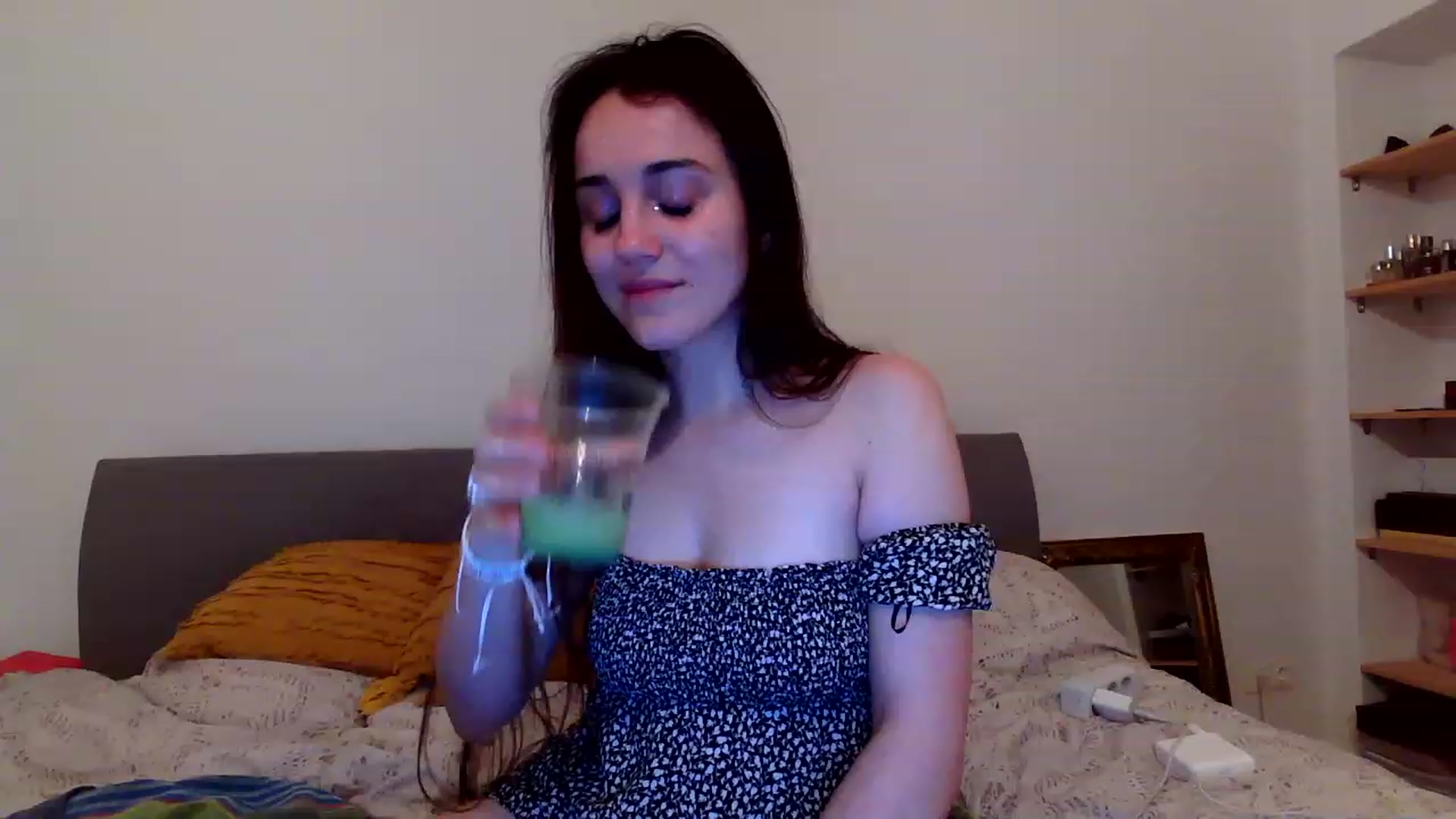 Gallery image thumbnail from FairSnowWhite's myfreecams stream on, 08/27/2023, 18:47 image 18 of 20