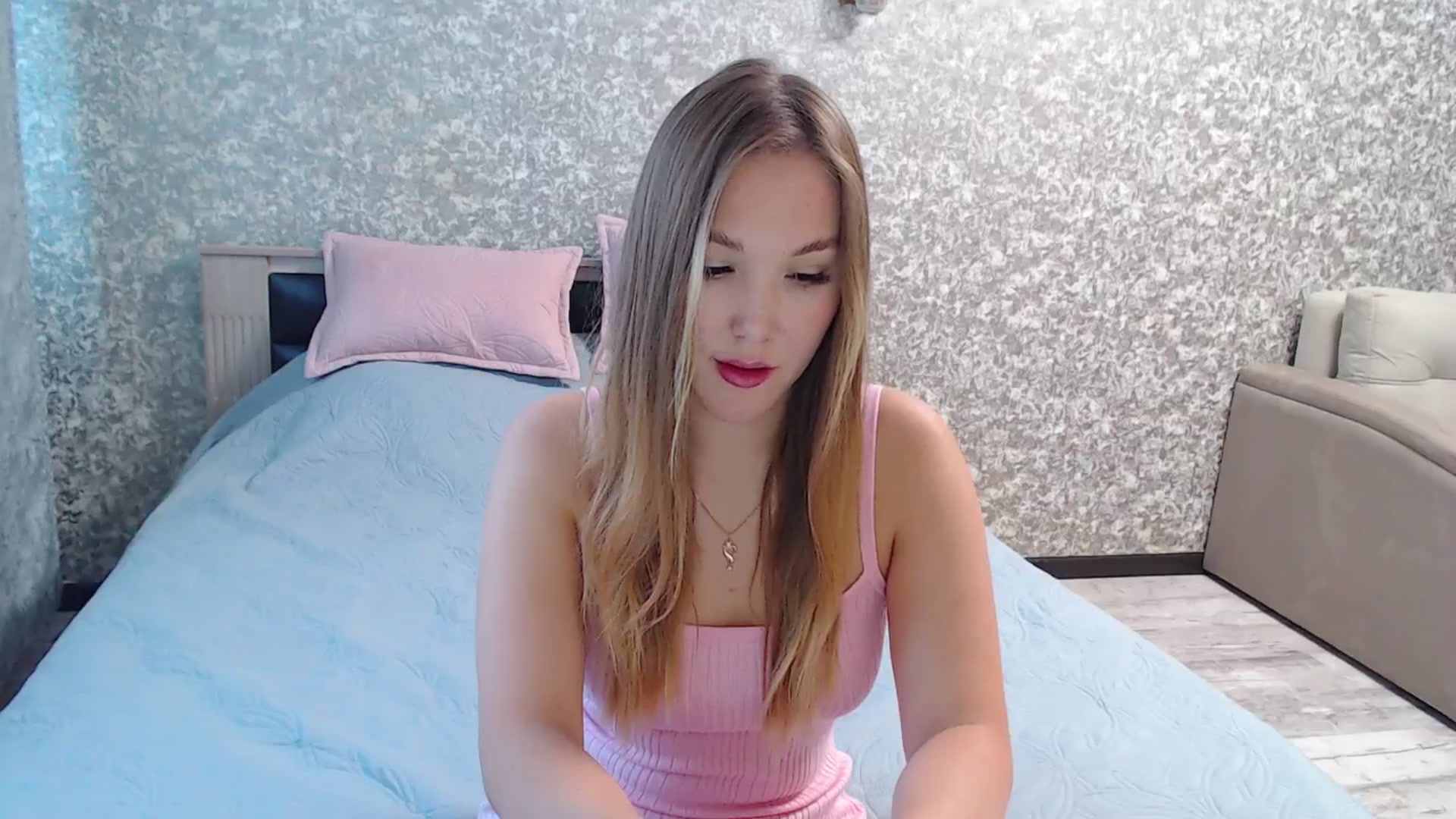 Gallery image thumbnail from Fairy_Moon1's myfreecams stream on, 06/11/2025, 07:08 image 10 of 20