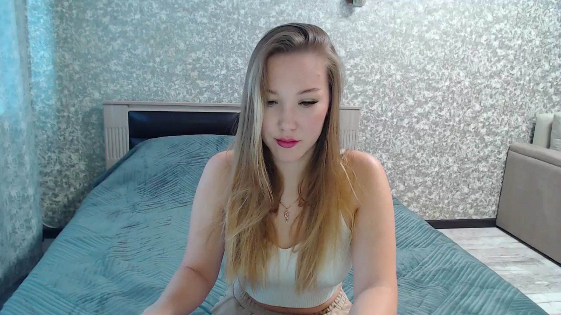Gallery image thumbnail from Fairy_Moon1's myfreecams stream on, 07/01/2025, 05:44 image 10 of 20
