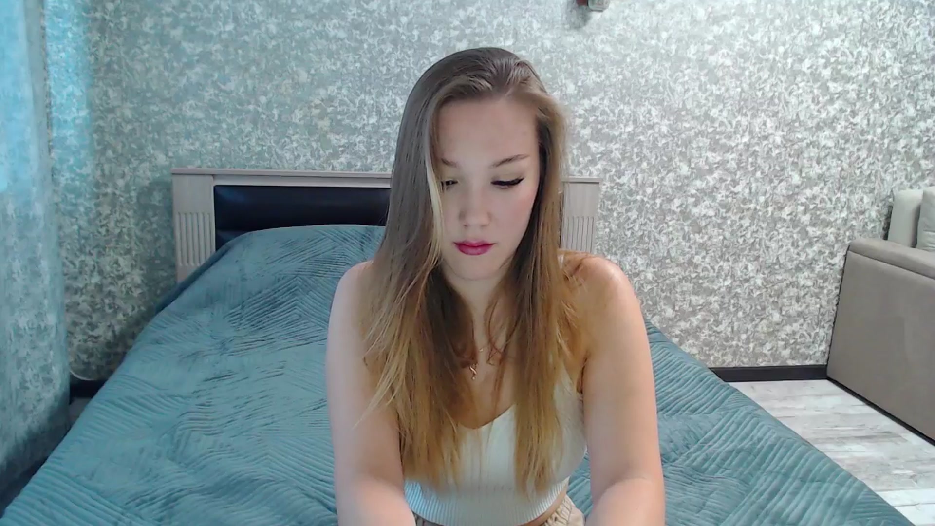 Gallery image thumbnail from Fairy_Moon1's myfreecams stream on, 07/01/2025, 05:44 image 17 of 20