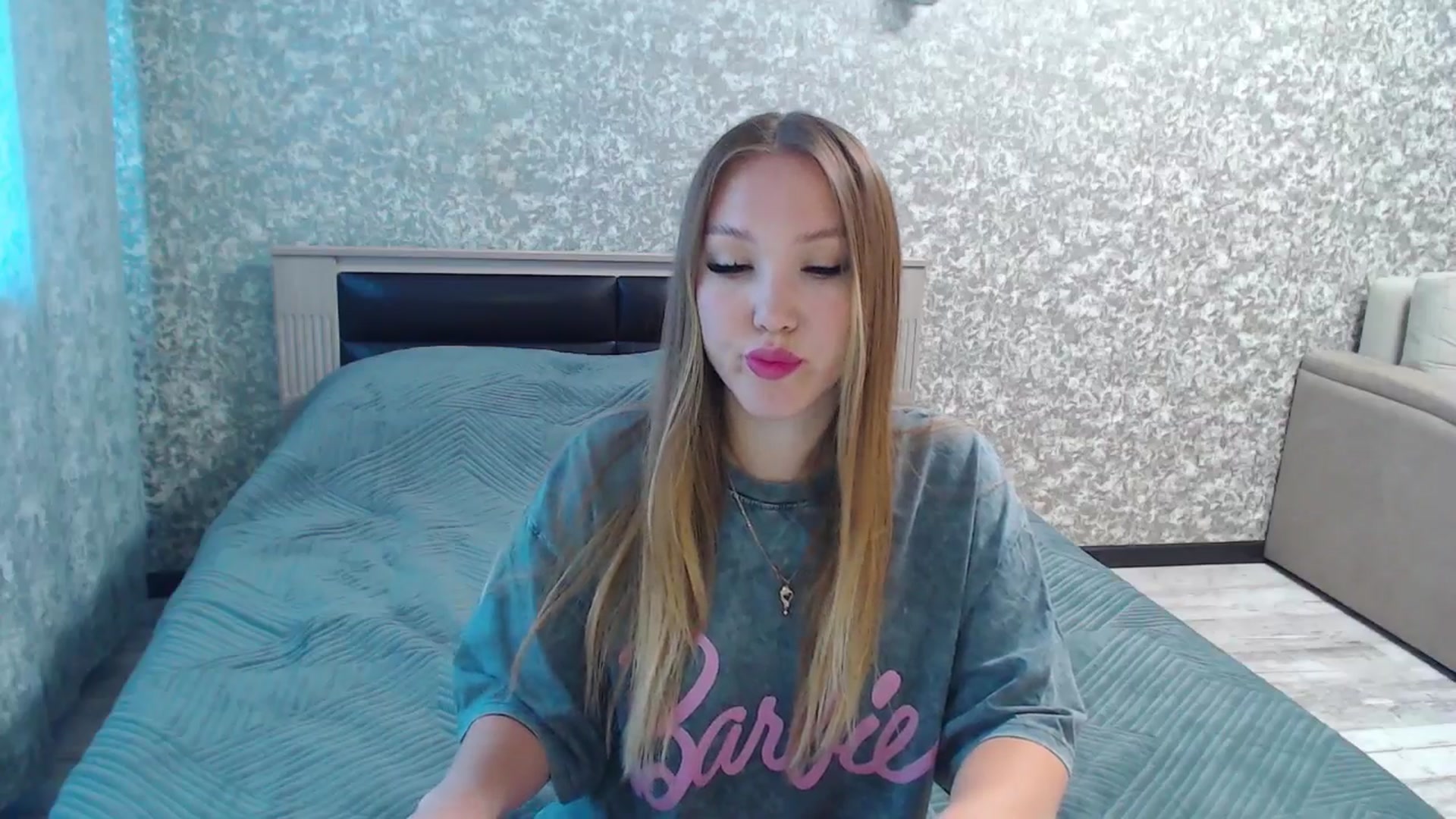 Gallery image thumbnail from Fairy_Moon1's myfreecams stream on, 07/17/2025, 06:45 image 18 of 20