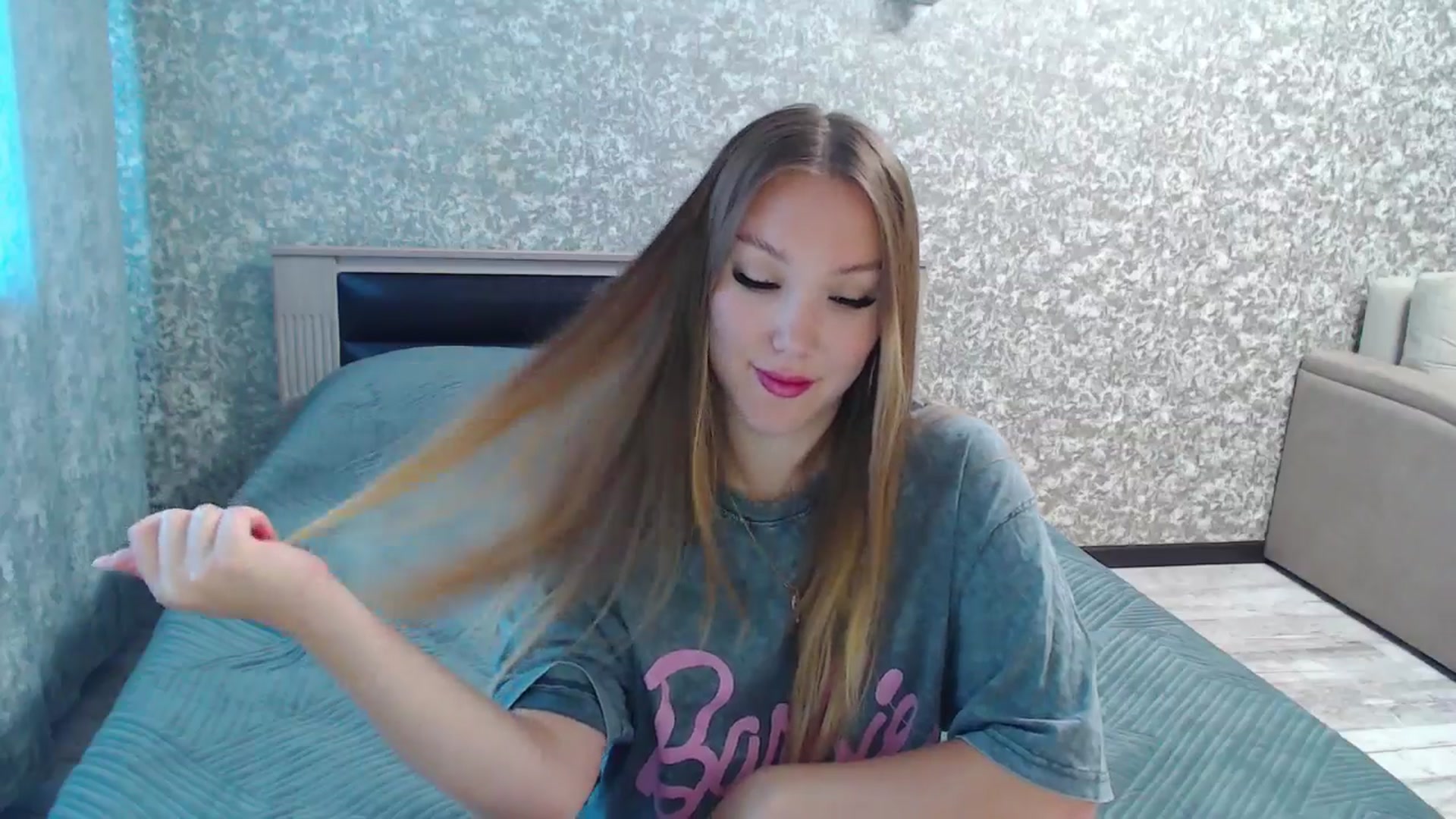 Gallery image thumbnail from Fairy_Moon1's myfreecams stream on, 07/17/2025, 06:45 image 17 of 20