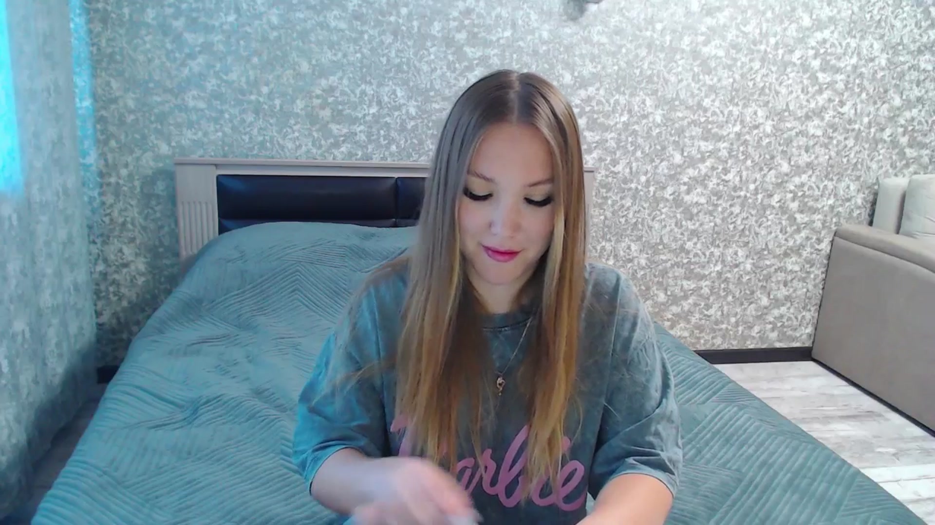 Gallery image thumbnail from Fairy_Moon1's myfreecams stream on, 07/17/2025, 06:45 image 14 of 20