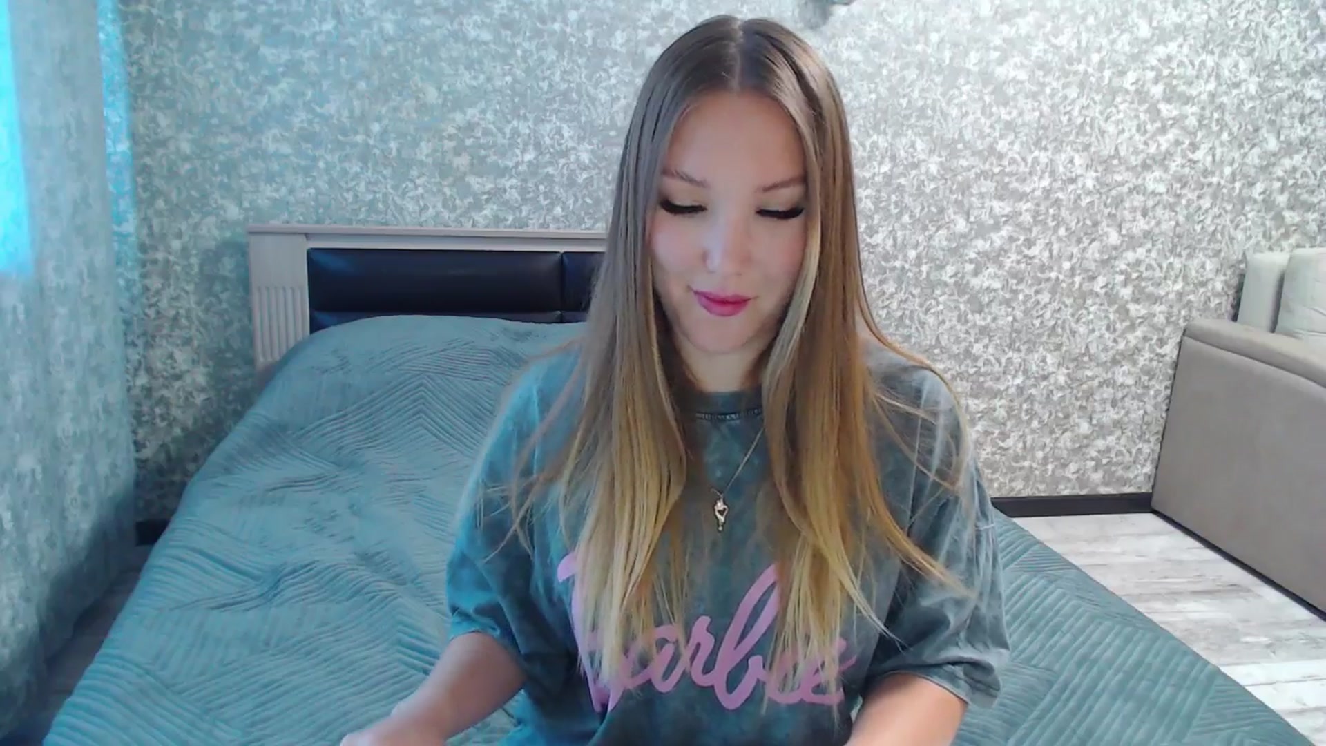 Gallery image thumbnail from Fairy_Moon1's myfreecams stream on, 07/17/2025, 06:45 image 15 of 20