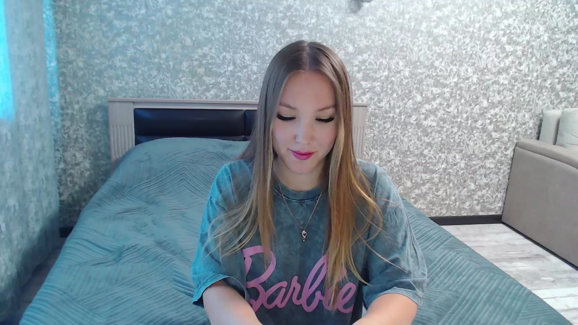 Gallery image thumbnail from Fairy_Moon1's myfreecams stream on, 07/17/2025, 06:45 image 1 of 20