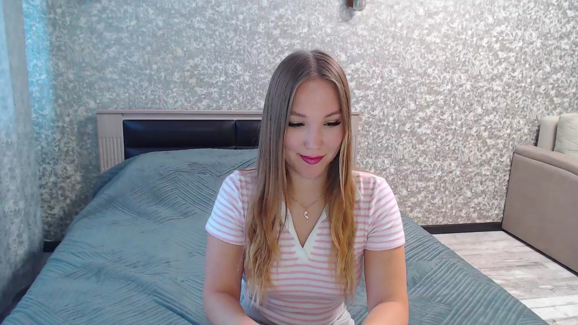 Gallery image thumbnail from Fairy_Moon1's myfreecams stream on, 07/23/2025, 07:00 image 4 of 20