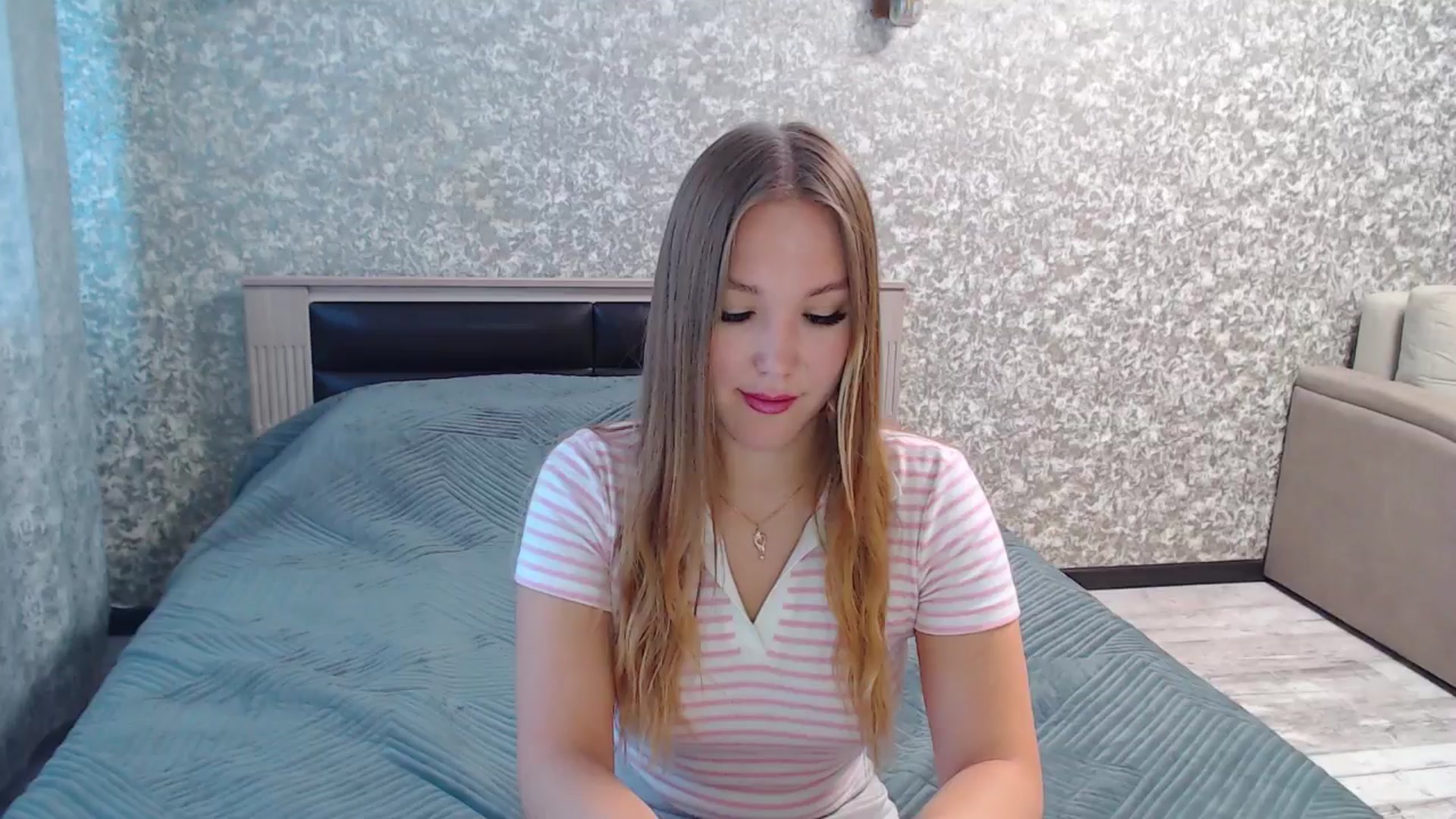 Gallery image thumbnail from Fairy_Moon1's myfreecams stream on, 07/23/2025, 07:00 image 1 of 20