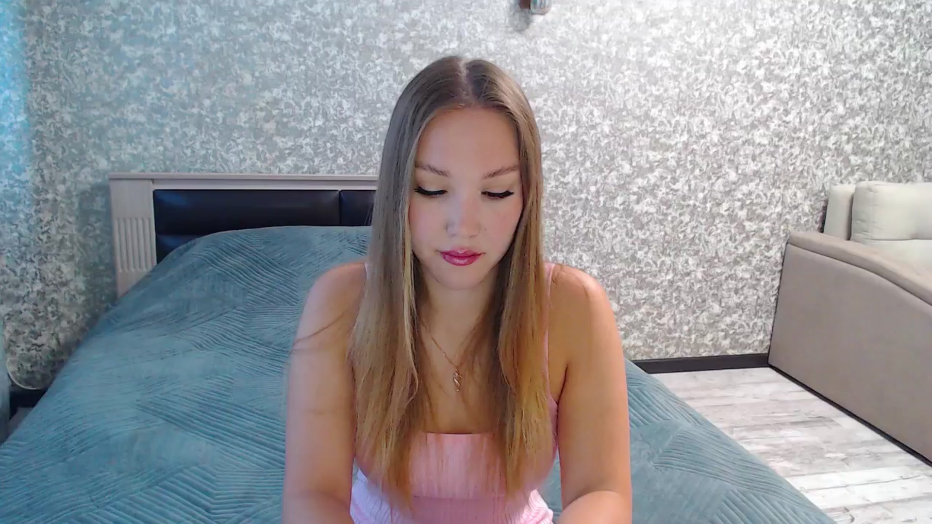 Gallery image thumbnail from Fairy_Moon1's myfreecams stream on, 08/06/2025, 05:23 image 6 of 20