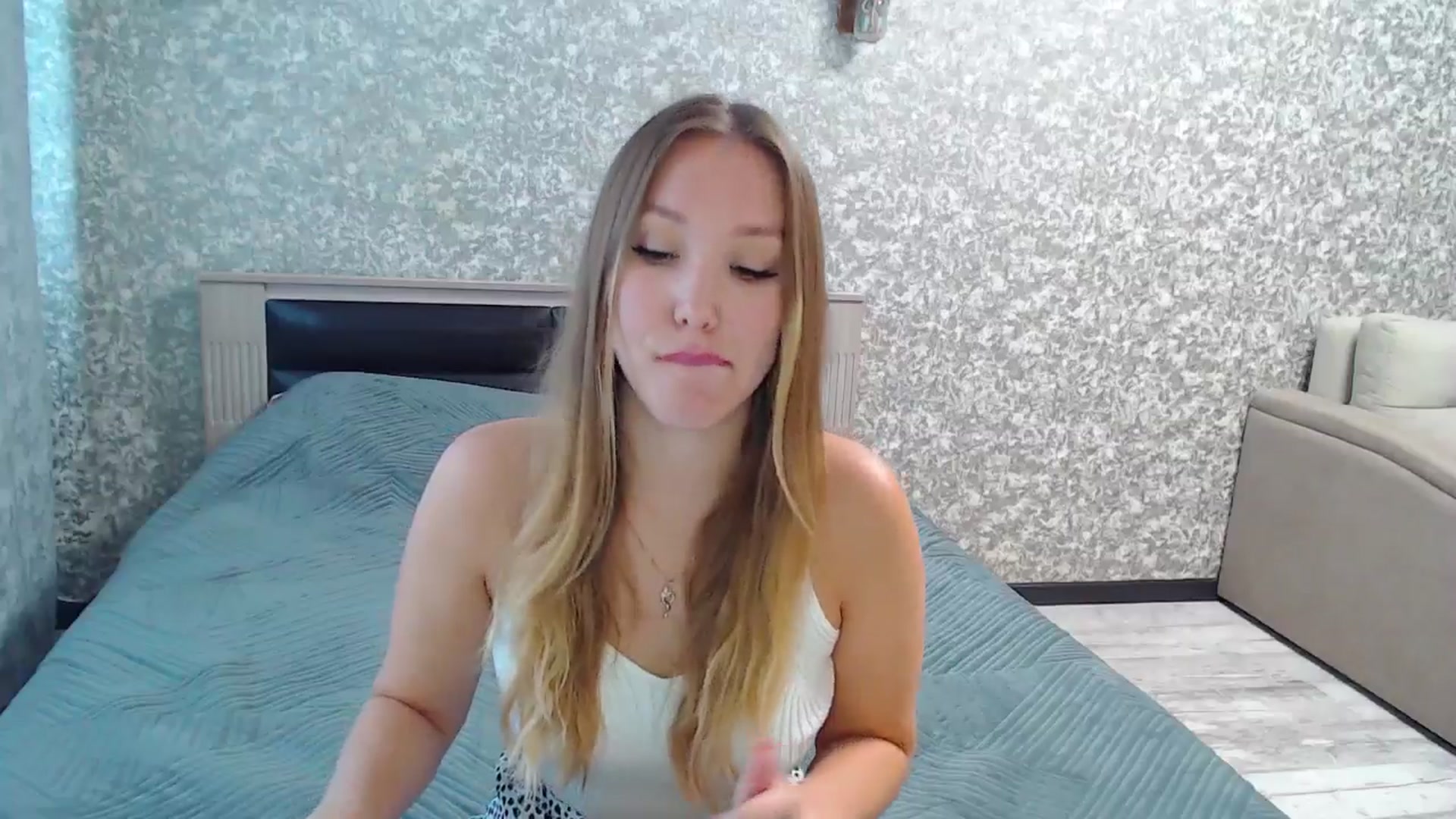 Gallery image thumbnail from Fairy_Moon1's myfreecams stream on, 08/12/2025, 07:47 image 5 of 20