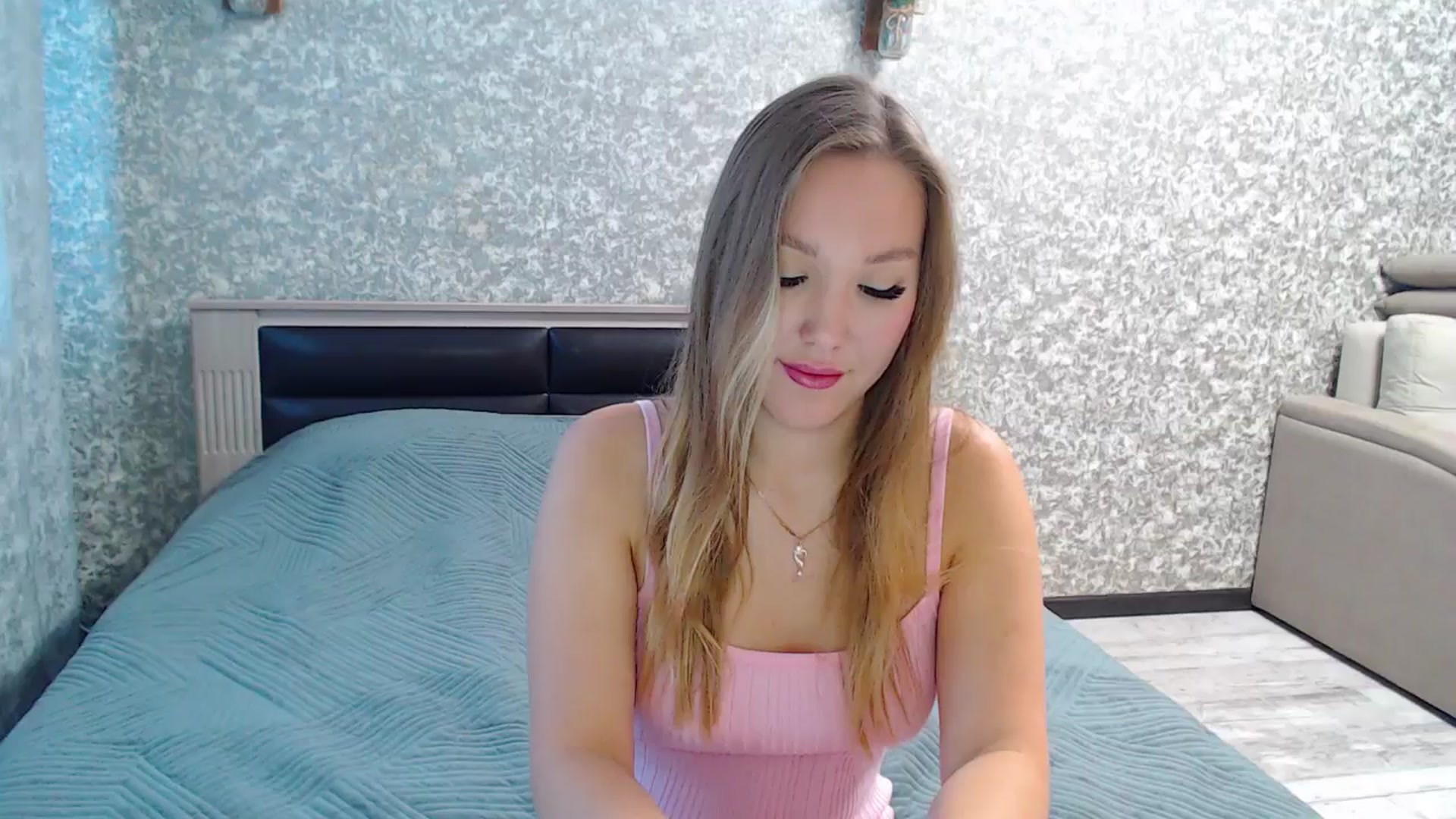 Gallery image thumbnail from Fairy_Moon1's myfreecams stream on, 09/23/2025, 05:37 image 11 of 20