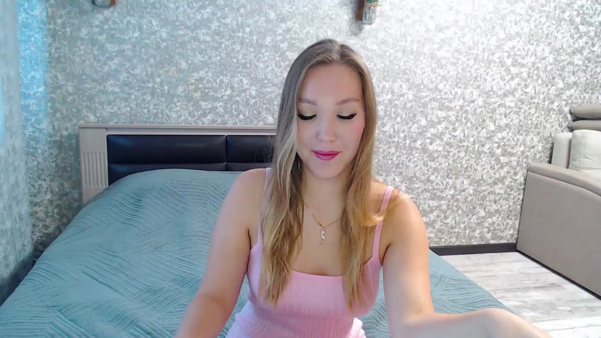 Gallery image thumbnail from Fairy_Moon1's myfreecams stream on, 09/23/2025, 05:37 image 10 of 20