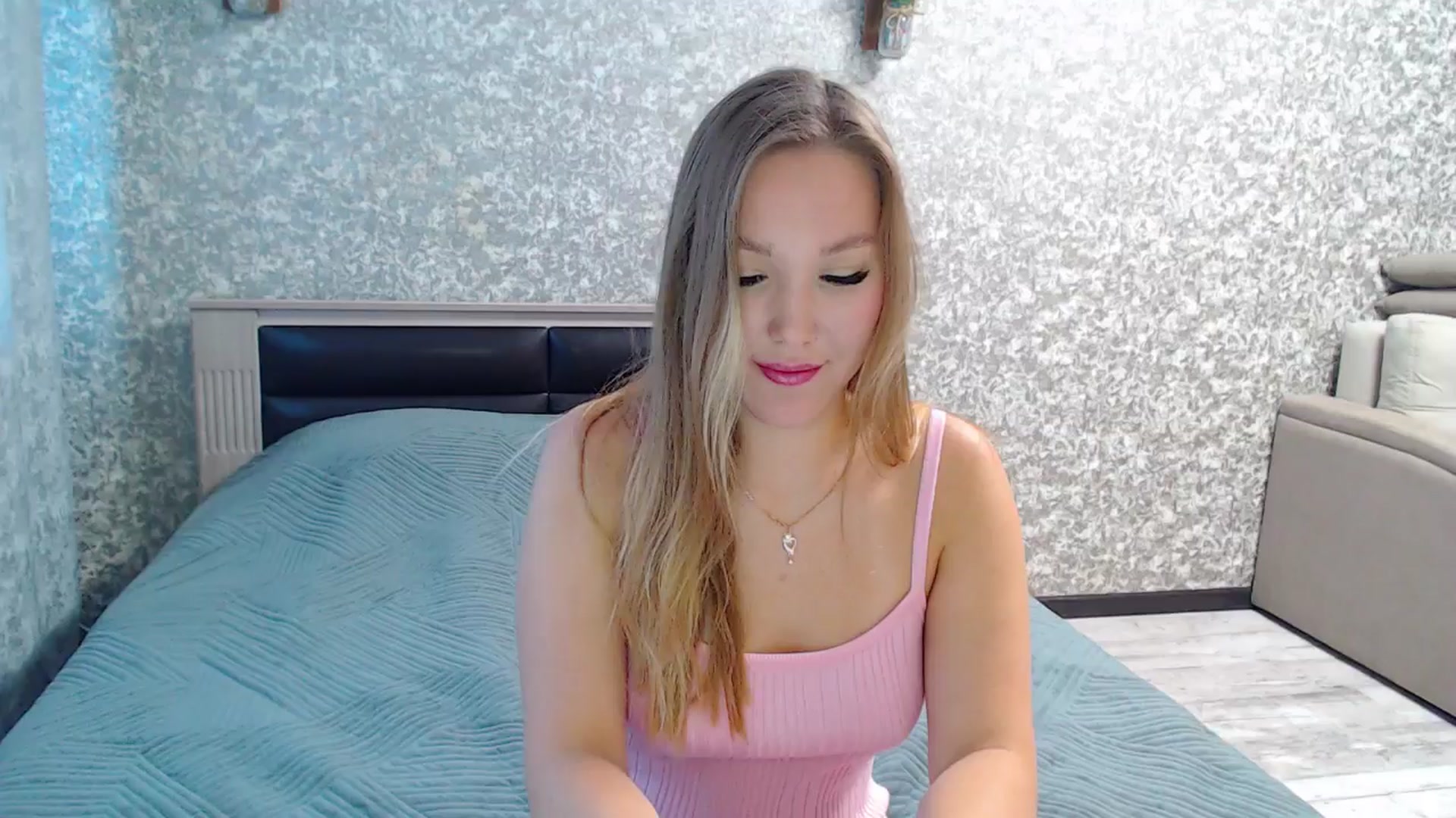 Gallery image thumbnail from Fairy_Moon1's myfreecams stream on, 09/23/2025, 05:37 image 19 of 20