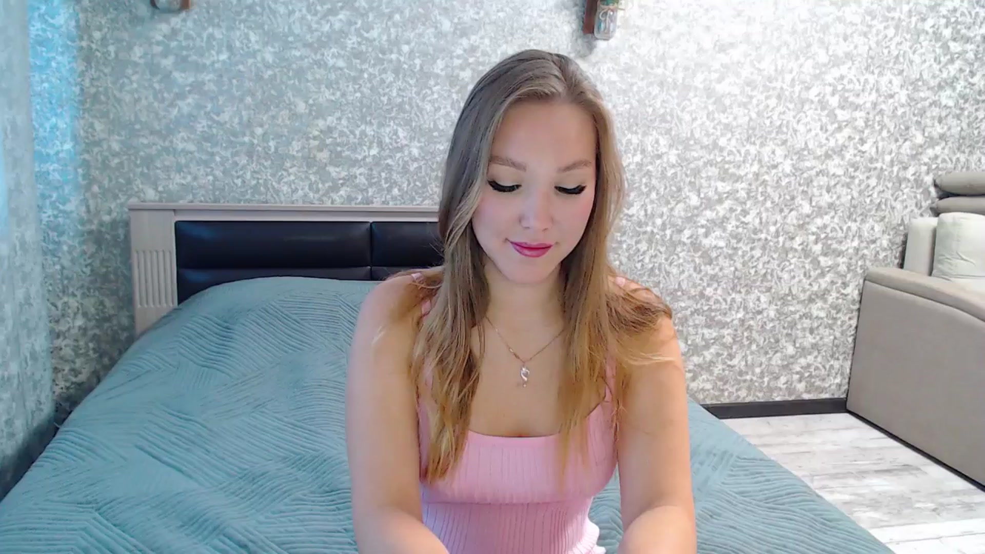 Gallery image thumbnail from Fairy_Moon1's myfreecams stream on, 09/23/2025, 05:37 image 4 of 20