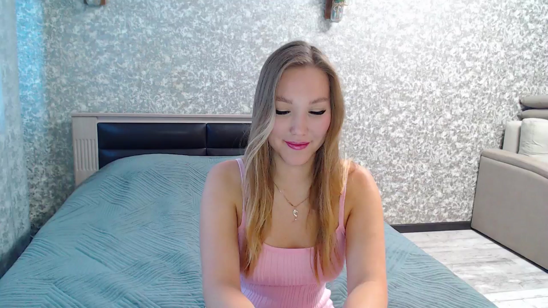Gallery image thumbnail from Fairy_Moon1's myfreecams stream on, 09/23/2025, 05:37 image 9 of 20