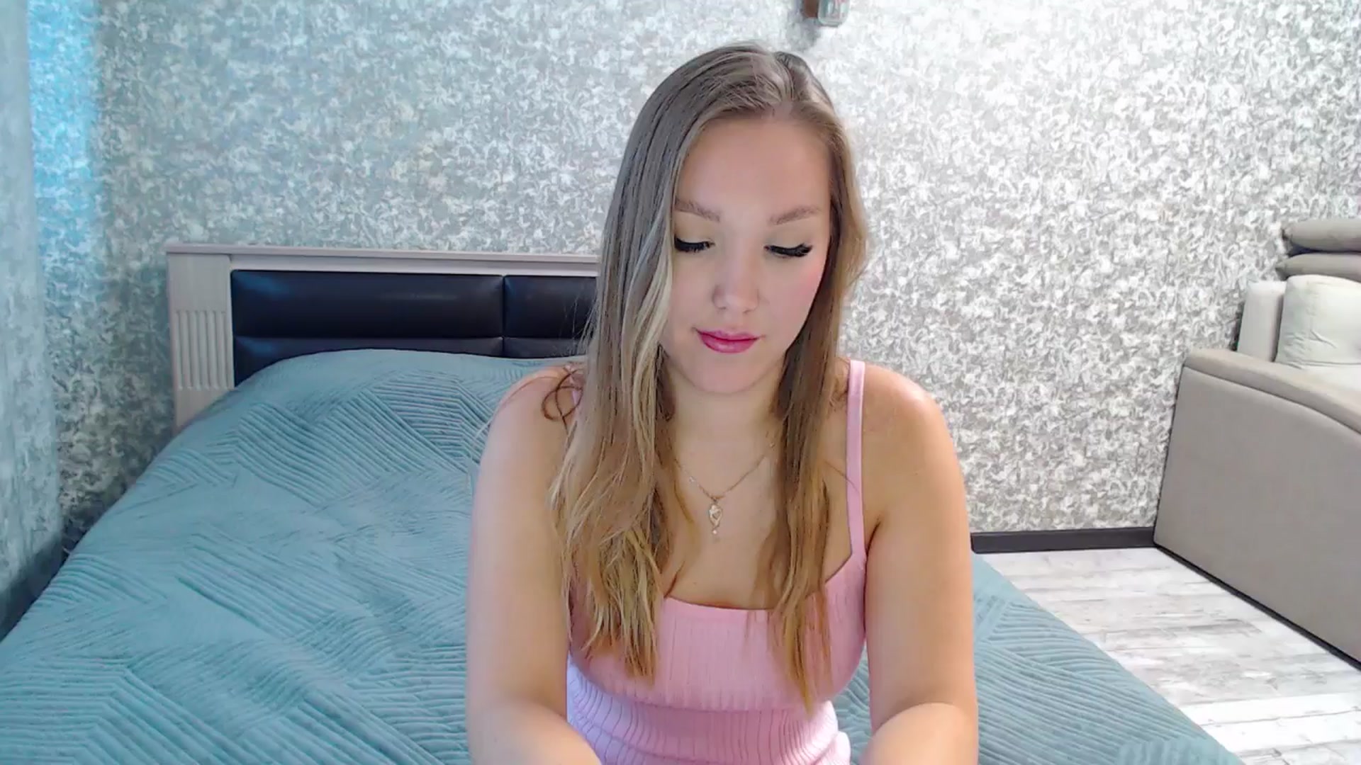 Gallery image thumbnail from Fairy_Moon1's myfreecams stream on, 09/23/2025, 06:33 image 14 of 20