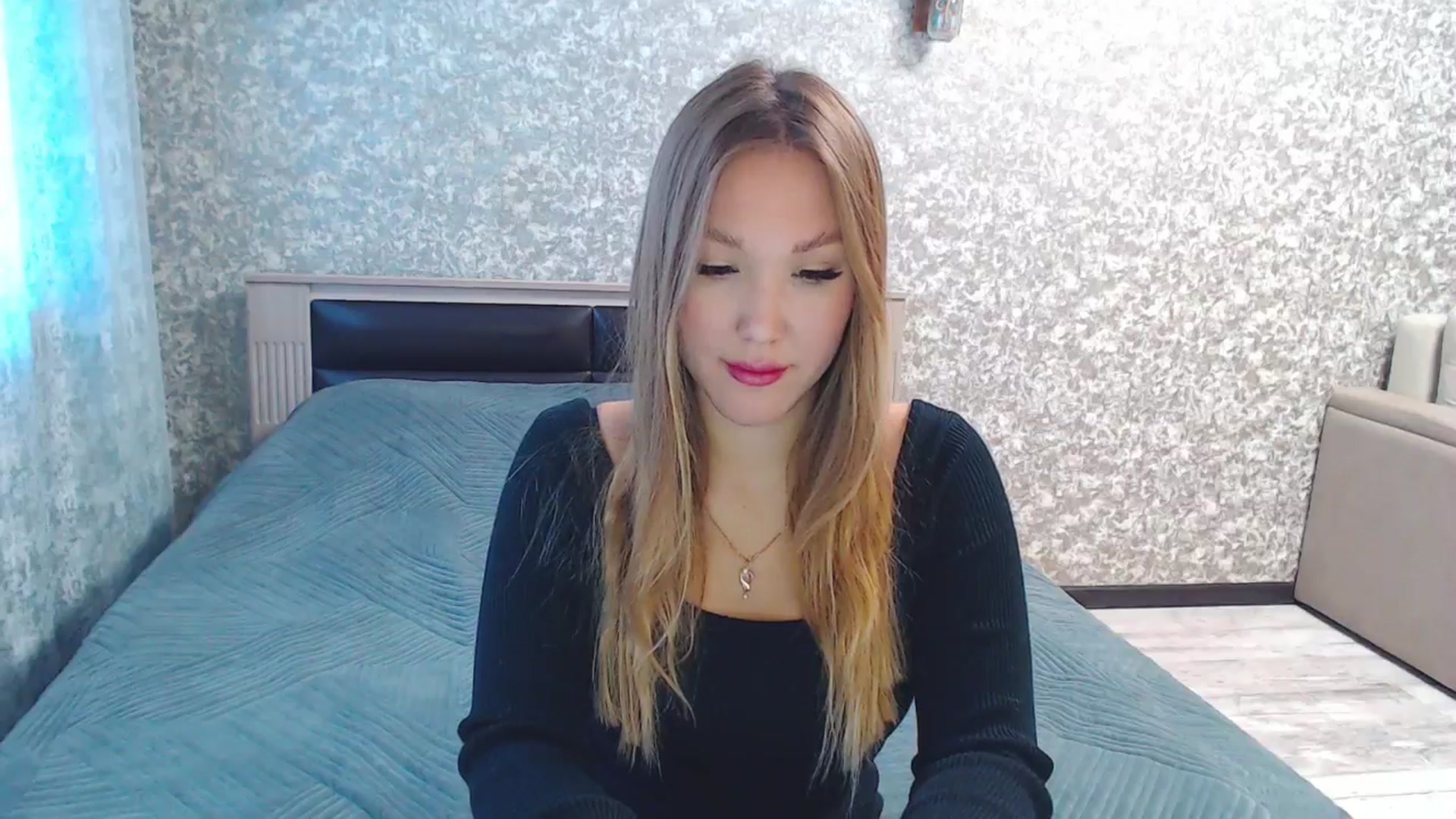 Gallery image thumbnail from Fairy_Moon1's myfreecams stream on, 09/30/2025, 07:40 image 3 of 20