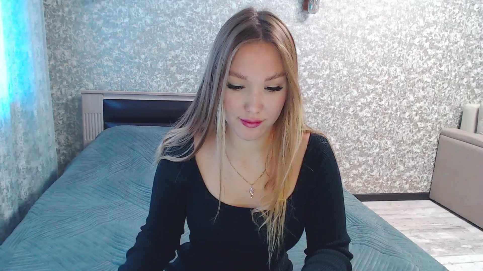 Gallery image thumbnail from Fairy_Moon1's myfreecams stream on, 09/30/2025, 07:40 image 10 of 20