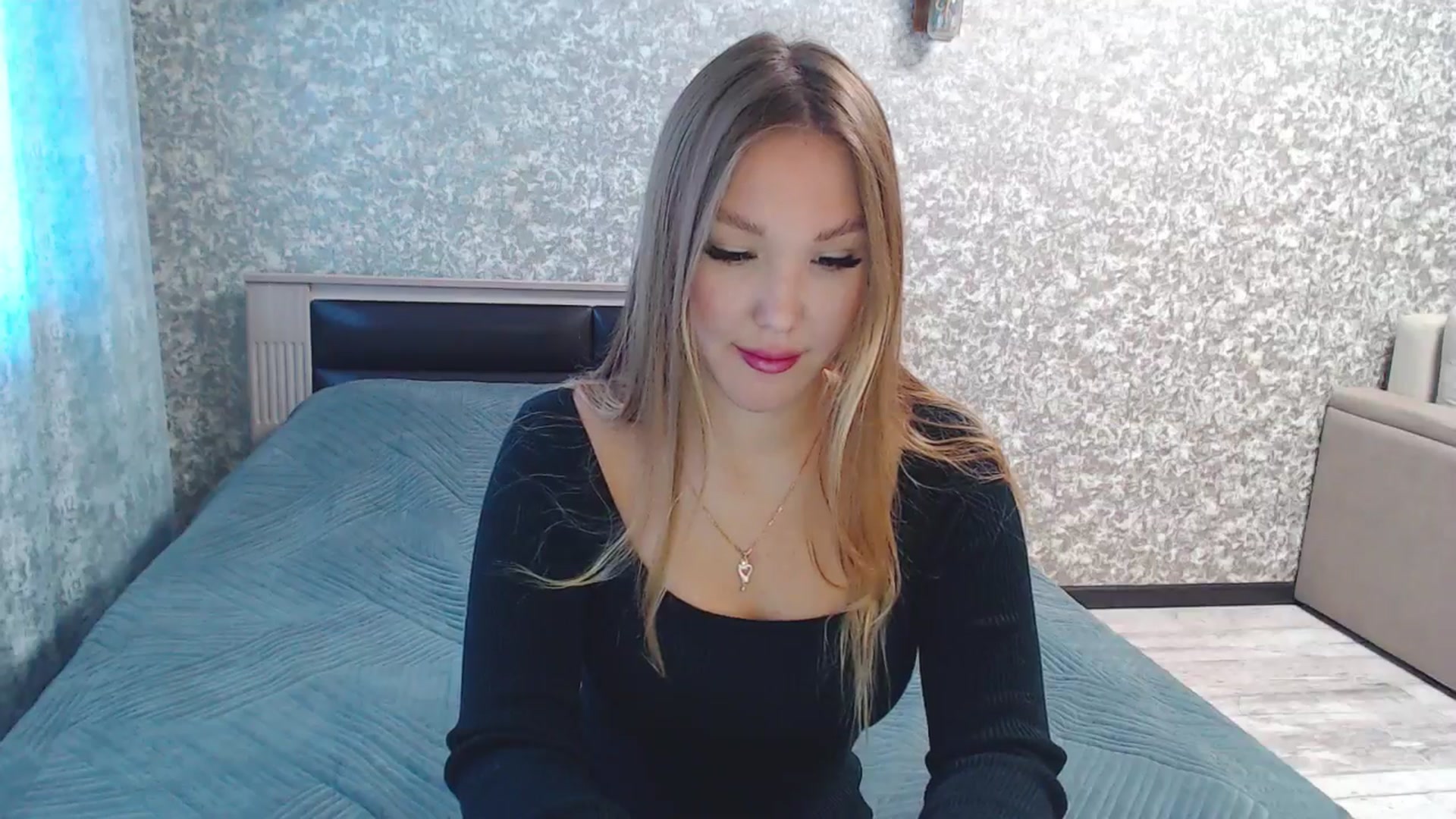 Gallery image thumbnail from Fairy_Moon1's myfreecams stream on, 09/30/2025, 07:40 image 2 of 20