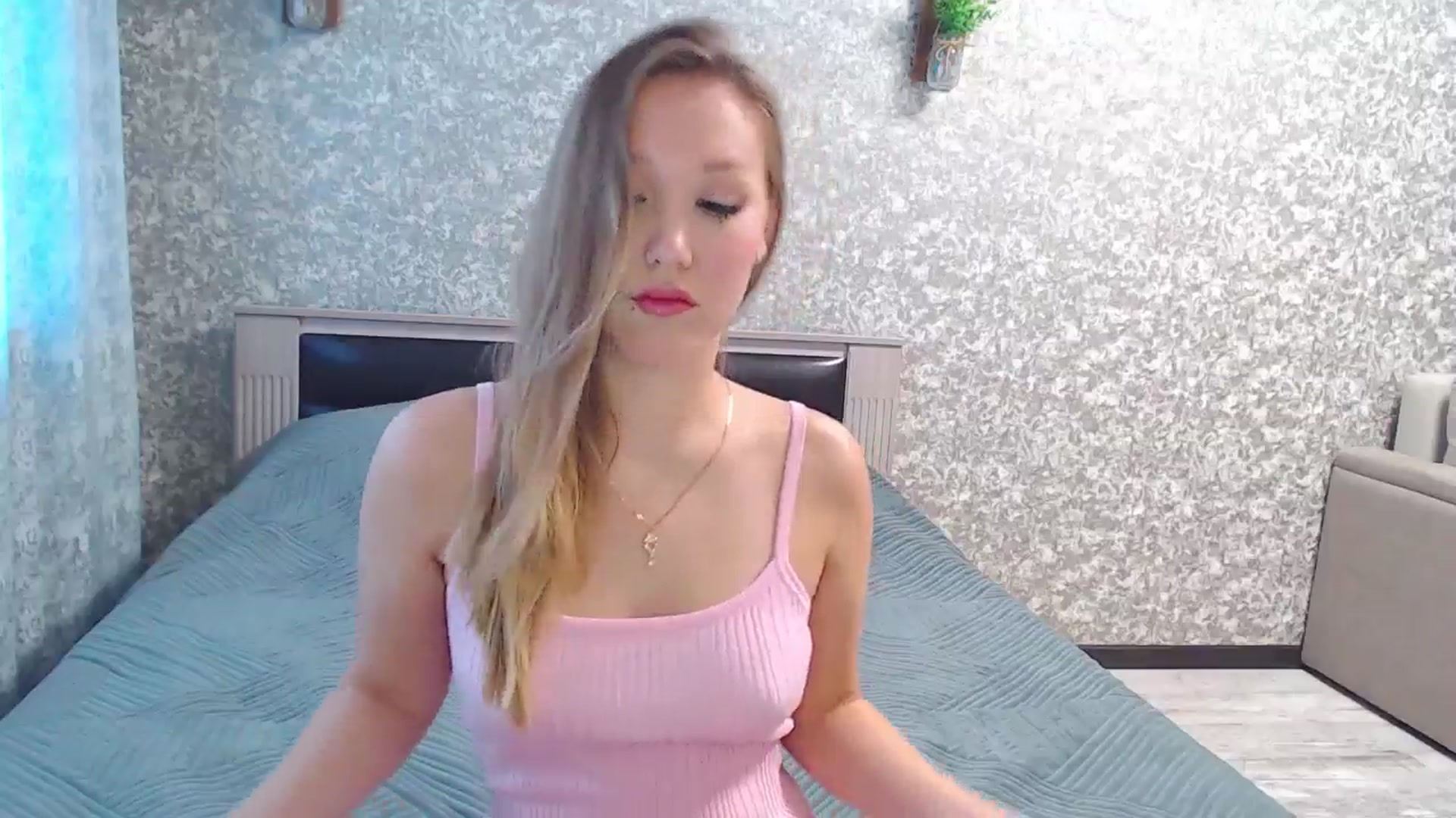 Gallery image thumbnail from Fairy_Moon1's myfreecams stream on, 10/09/2025, 06:30 image 7 of 20