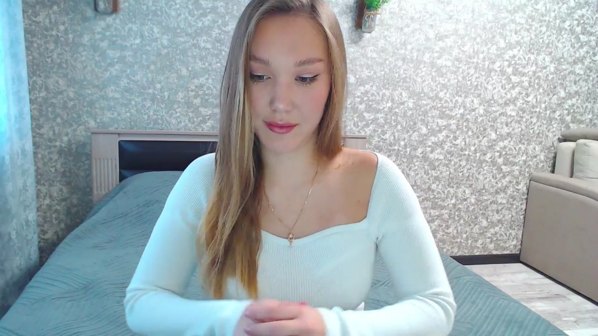 Gallery image thumbnail from Fairy_Moon1's myfreecams stream on, 10/20/2025, 06:02 image 12 of 20