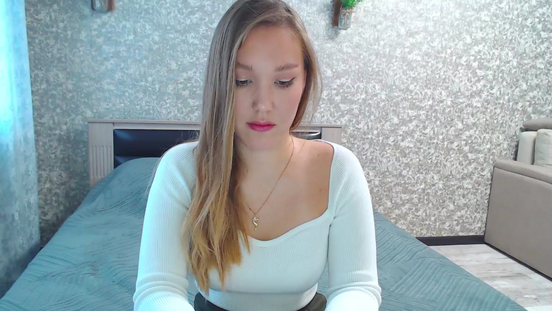 Gallery image thumbnail from Fairy_Moon1's myfreecams stream on, 10/20/2025, 07:27 image 2 of 20