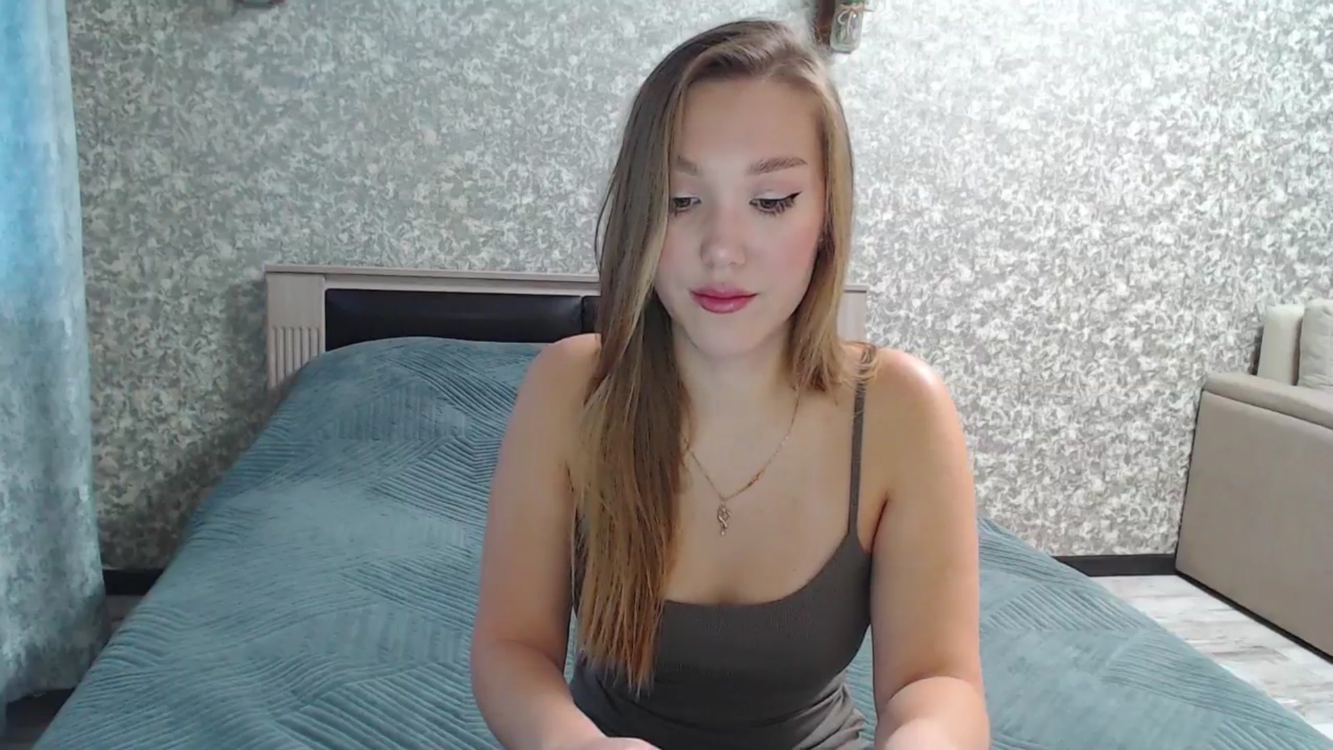 Gallery image thumbnail from Fairy_Moon1's myfreecams stream on, 10/22/2025, 04:41 image 6 of 20