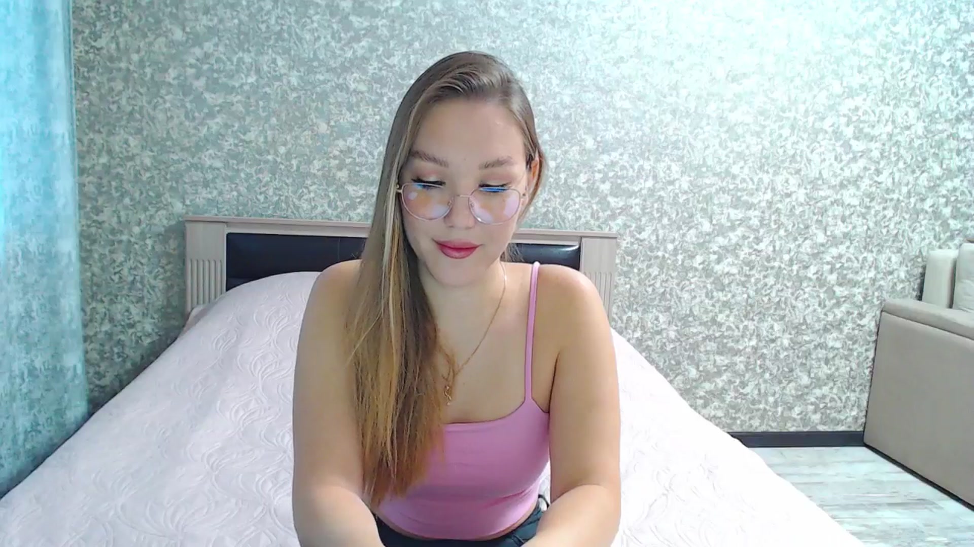 Gallery image thumbnail from Fairy_Moon1's myfreecams stream on, 11/10/2025, 05:23 image 5 of 20