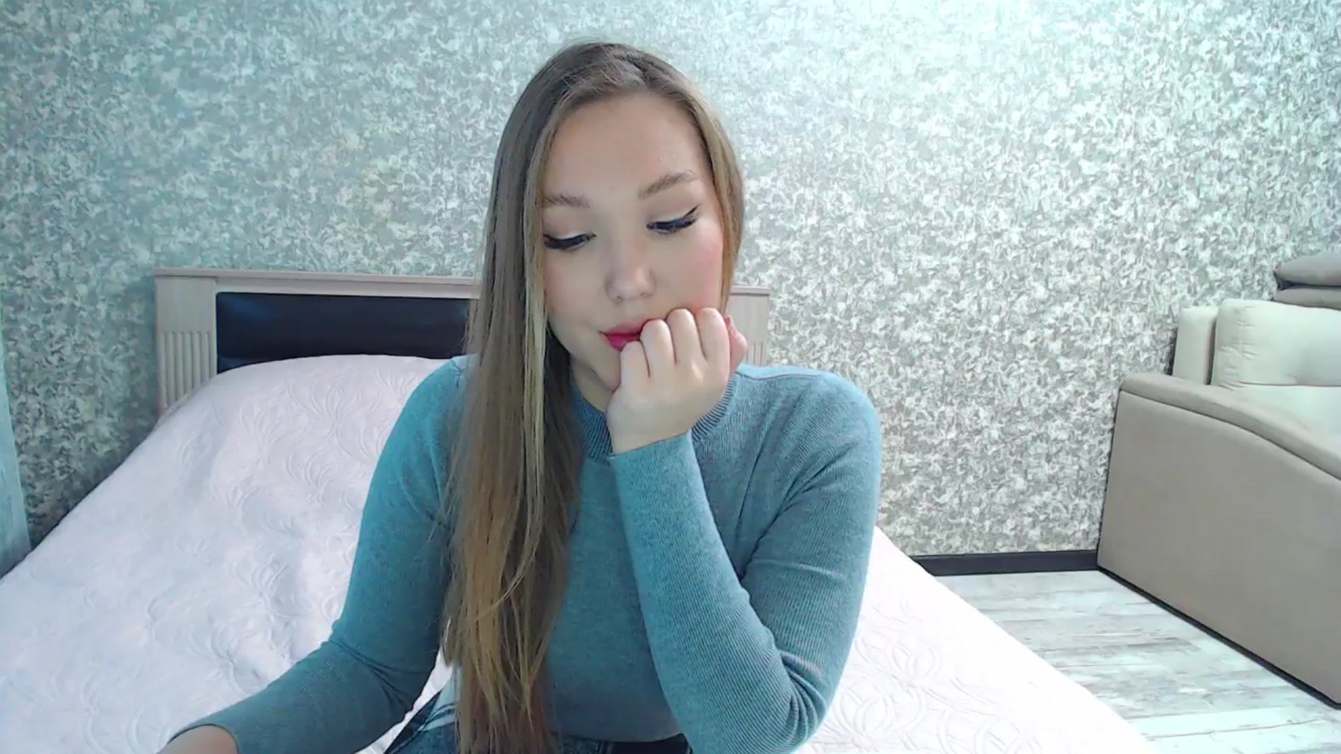 Gallery image thumbnail from Fairy_Moon1's myfreecams stream on, 11/12/2025, 06:39 image 6 of 20