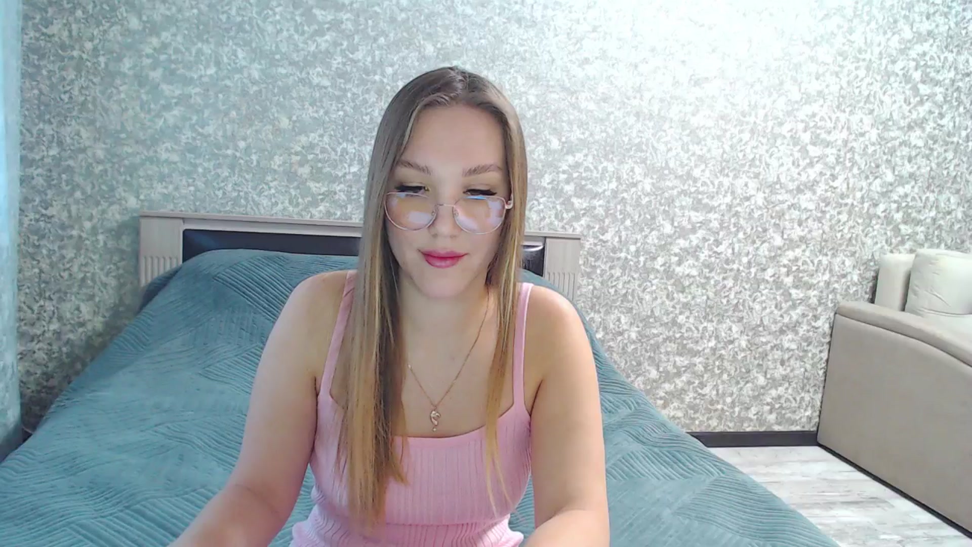 Gallery image thumbnail from Fairy_Moon1's myfreecams stream on, 11/21/2025, 07:02 image 15 of 20