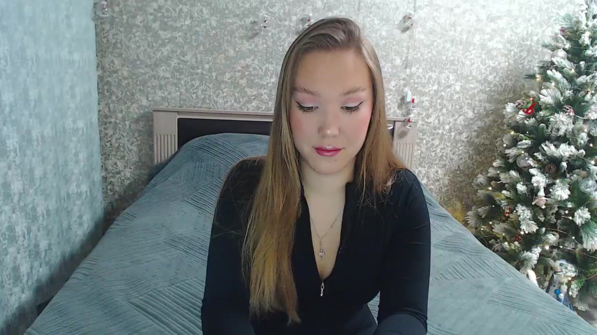 Gallery image thumbnail from Fairy_Moon1's myfreecams stream on, 12/23/2025, 05:00 image 2 of 20