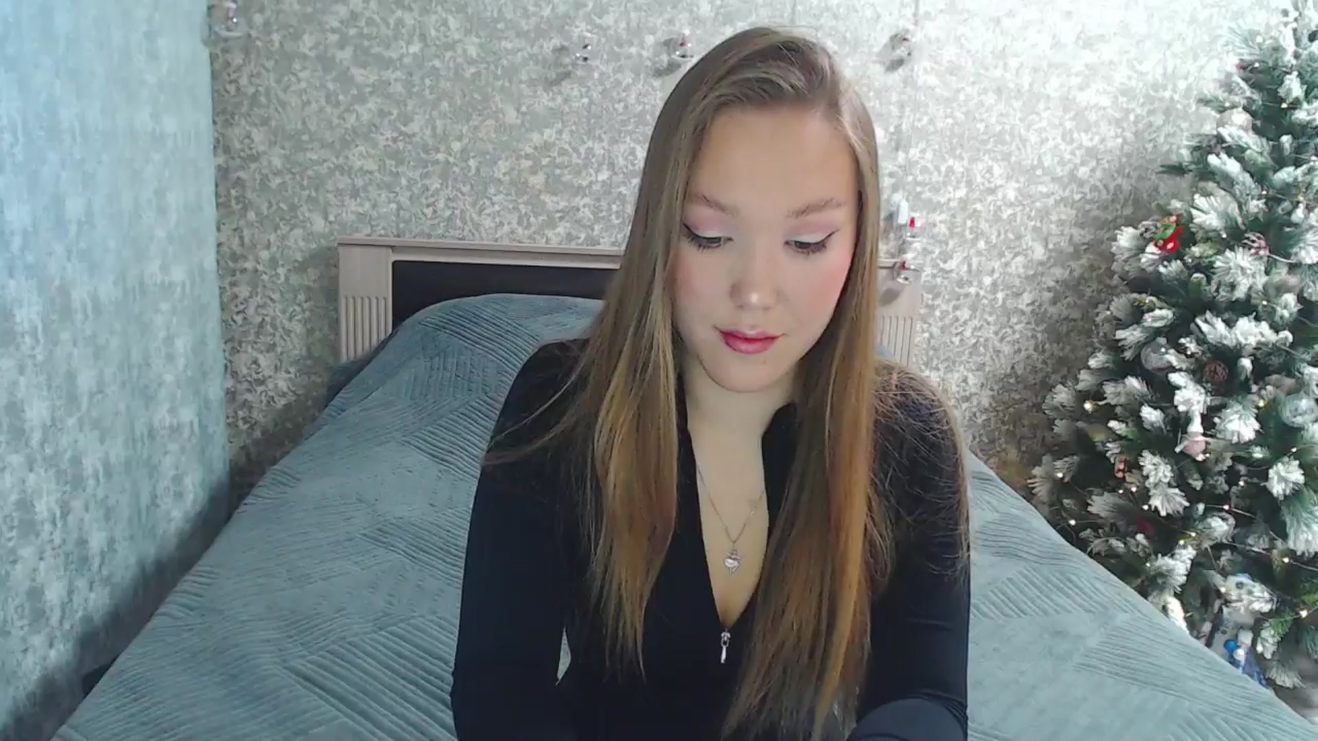 Gallery image thumbnail from Fairy_Moon1's myfreecams stream on, 12/23/2025, 05:00 image 9 of 20