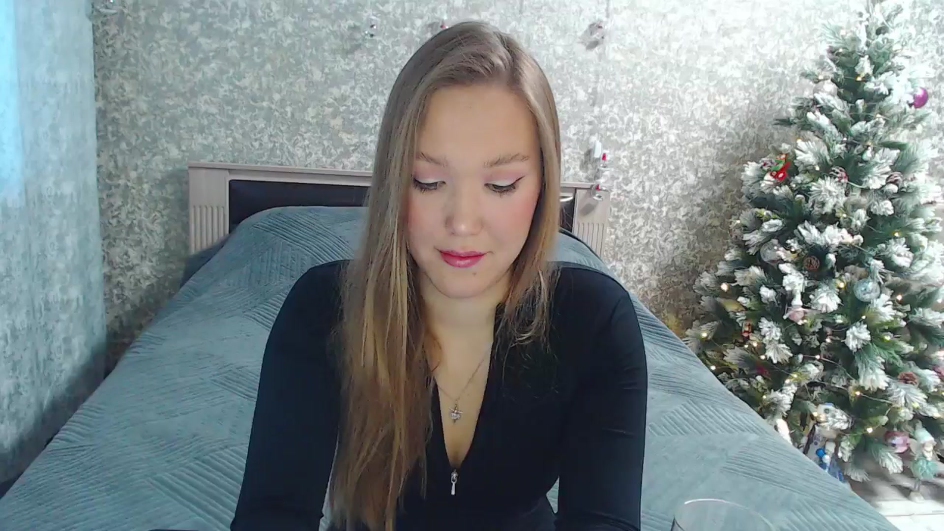 Gallery image thumbnail from Fairy_Moon1's myfreecams stream on, 12/23/2025, 05:56 image 14 of 20