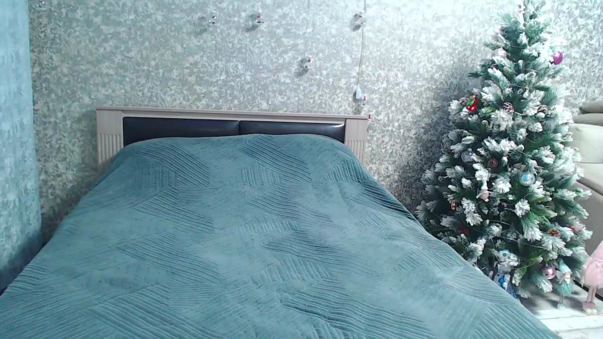 Gallery image thumbnail from Fairy_Moon1's myfreecams stream on, 12/24/2025, 05:58 image 4 of 20