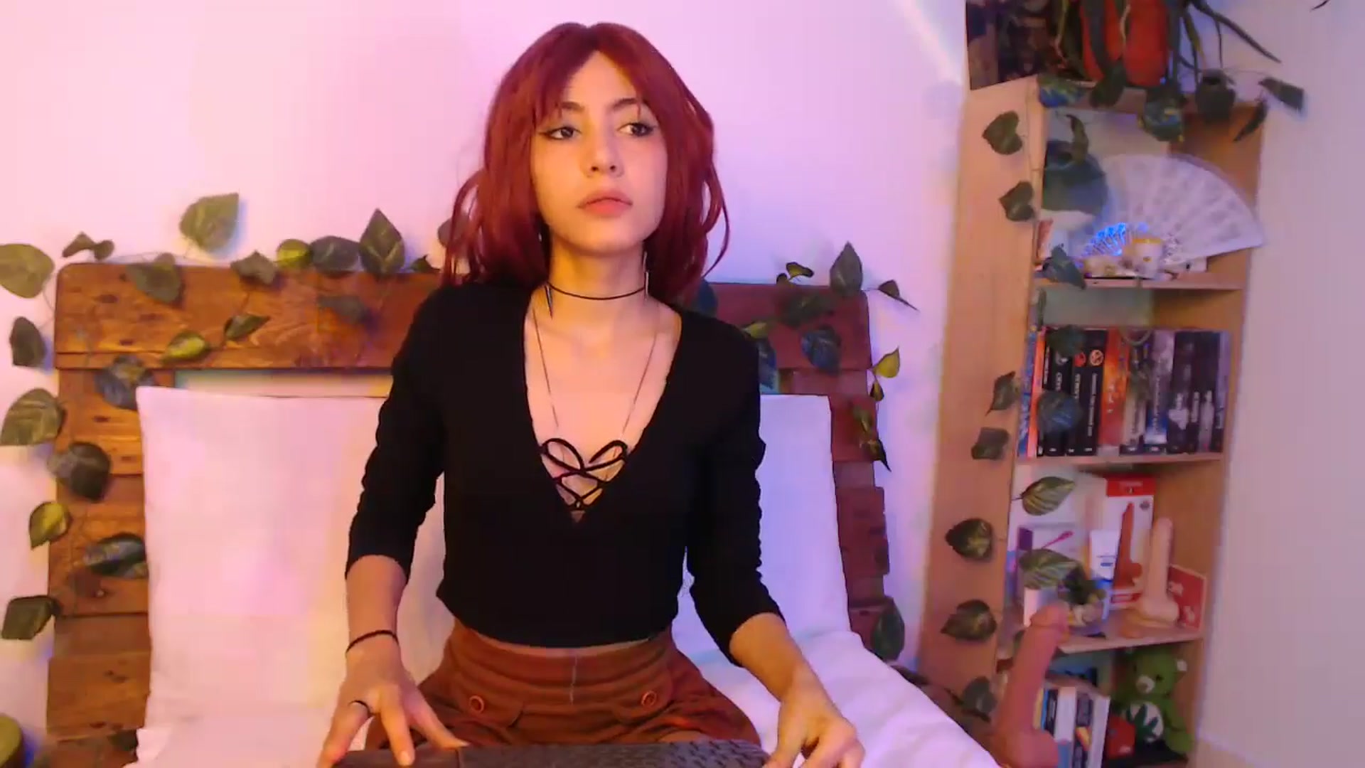 Gallery image thumbnail from Fairy_Rawwr's myfreecams stream on, 09/05/2024, 02:51 image 10 of 20
