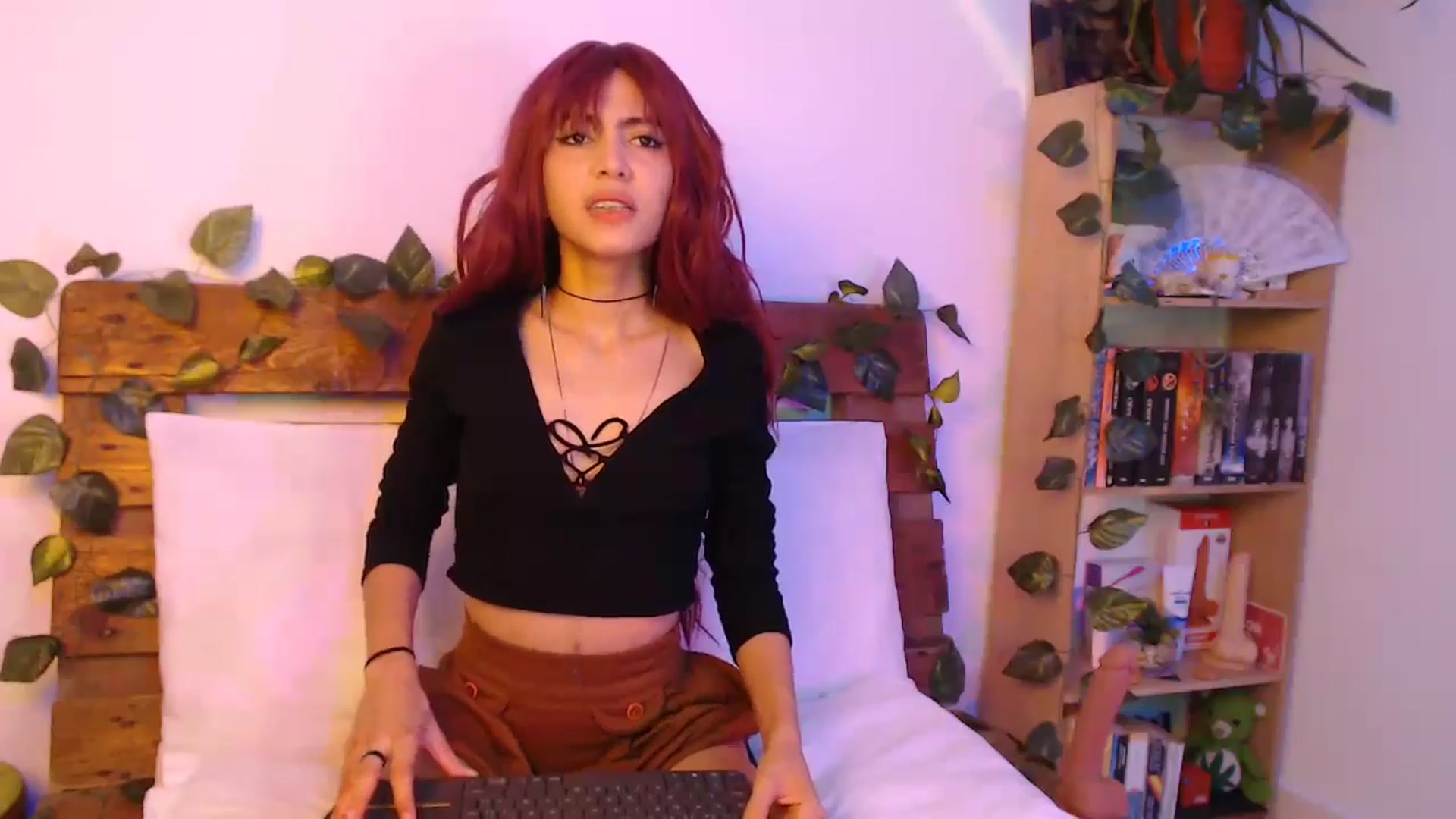 Gallery image thumbnail from Fairy_Rawwr's myfreecams stream on, 09/05/2024, 02:51 image 5 of 20