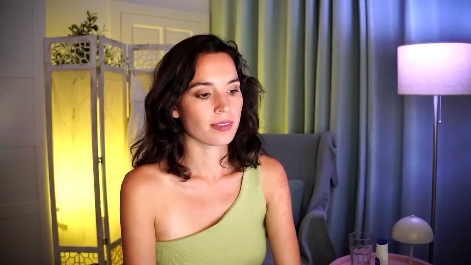 Gallery image thumbnail from Fairy_Sweet's myfreecams stream on, 07/25/2024, 13:29 image 1 of 20