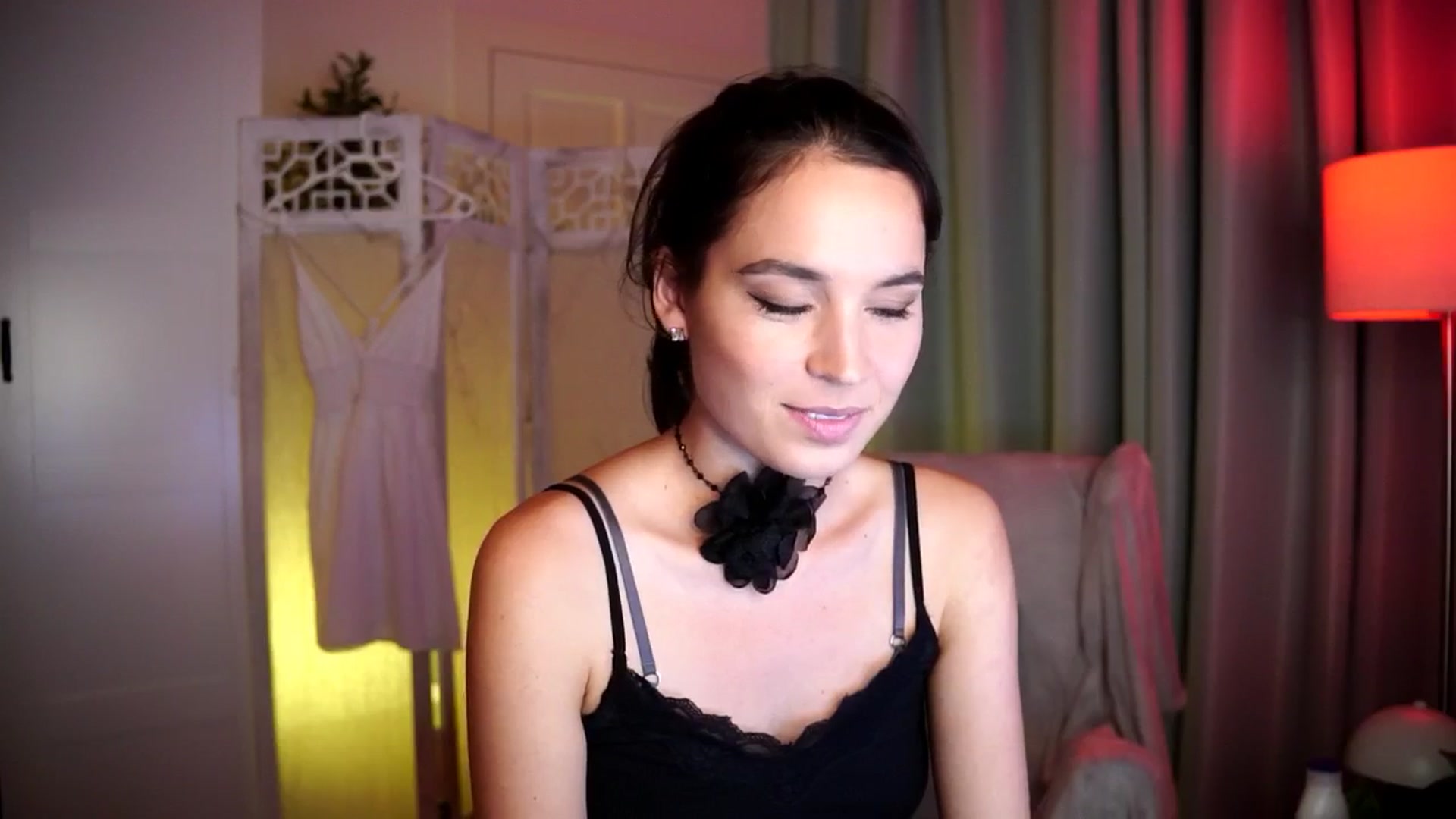 Gallery image thumbnail from Fairy_Sweet's myfreecams stream on, 10/31/2024, 11:33 image 9 of 20