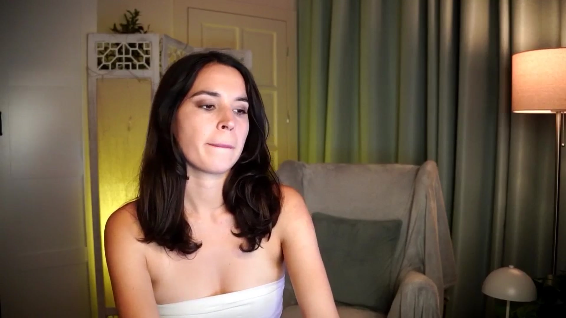 Gallery image thumbnail from Fairy_Sweet's myfreecams stream on, 11/05/2024, 18:13 image 15 of 20