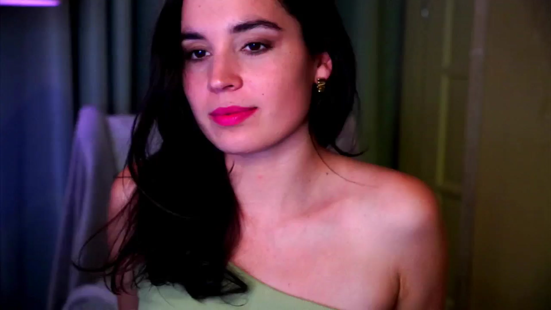 Gallery image thumbnail from Fairy_Sweet's myfreecams stream on, 02/10/2025, 12:48 image 13 of 20