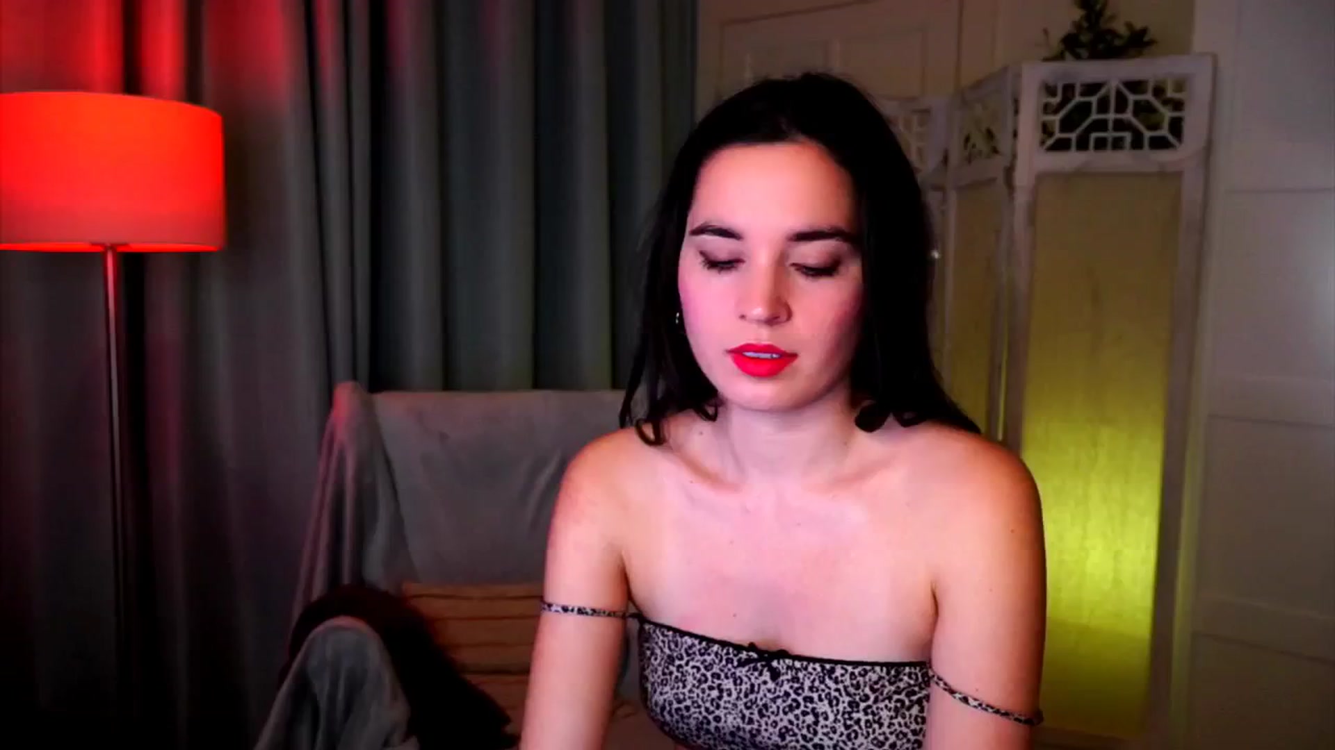 Gallery image thumbnail from Fairy_Sweet's myfreecams stream on, 02/20/2025, 09:44 image 6 of 20