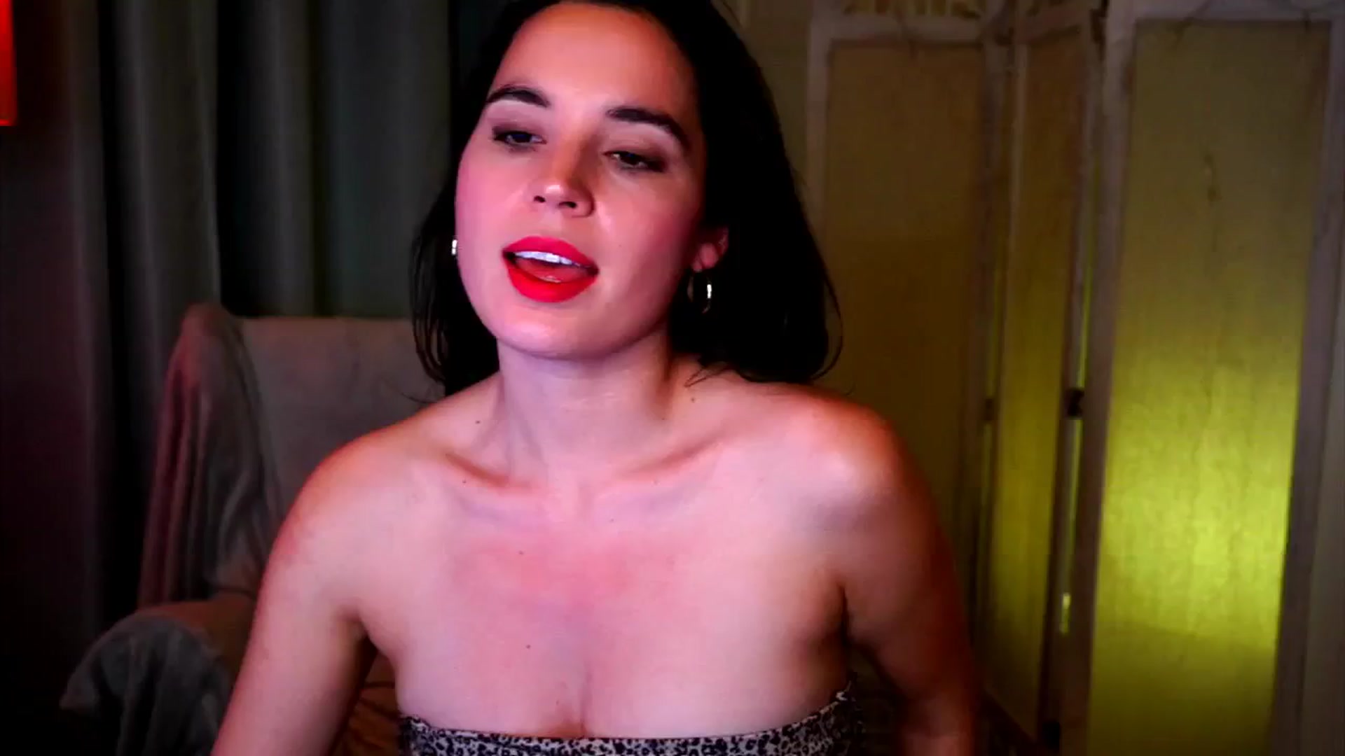 Gallery image thumbnail from Fairy_Sweet's myfreecams stream on, 02/20/2025, 13:15 image 16 of 20