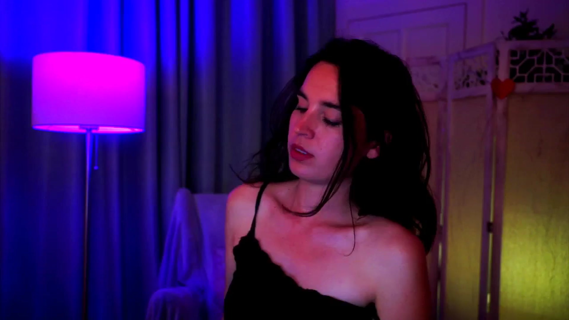 Gallery image thumbnail from Fairy_Sweet's myfreecams stream on, 04/27/2025, 14:48 image 16 of 20