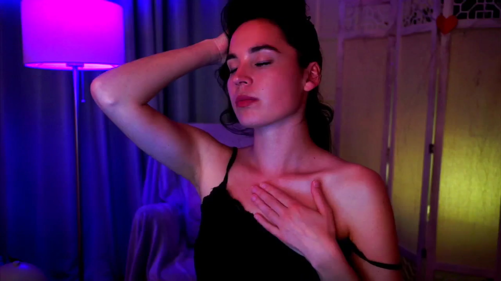 Gallery image thumbnail from Fairy_Sweet's myfreecams stream on, 04/27/2025, 14:48 image 18 of 20