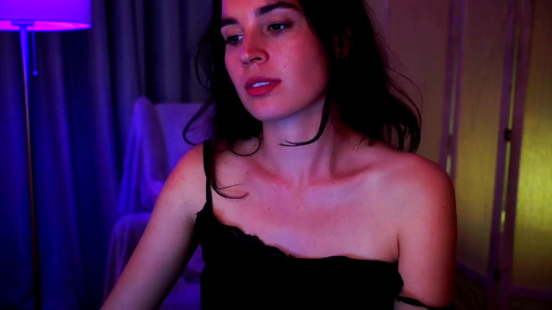 Gallery image thumbnail from Fairy_Sweet's myfreecams stream on, 04/27/2025, 14:48 image 8 of 20