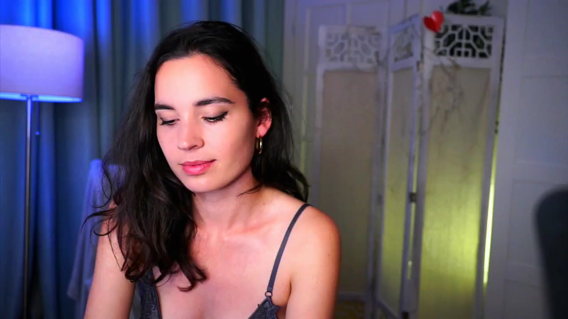 Gallery image thumbnail from Fairy_Sweet's myfreecams stream on, 05/16/2025, 12:53 image 8 of 20
